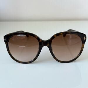 NEW!!! Tom Ford TF957D 52F women sunglasses Authentic